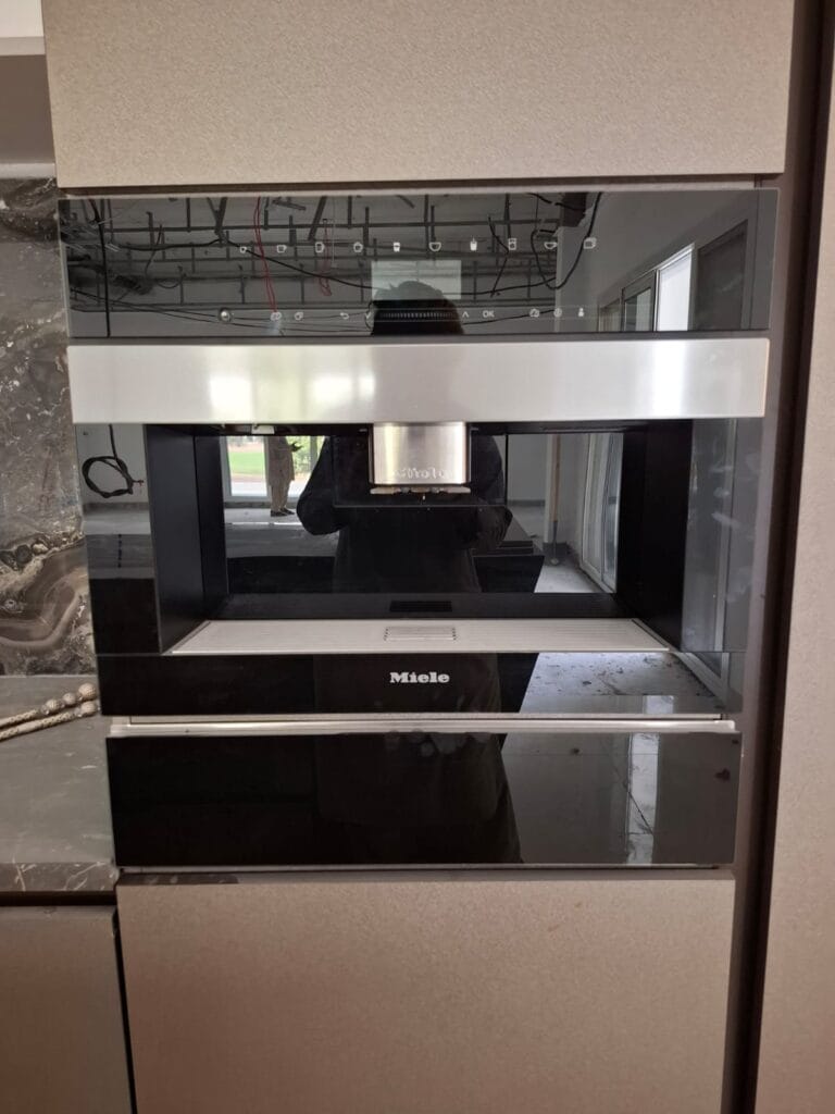 Miele CVA7440 Built-in Coffee Machine