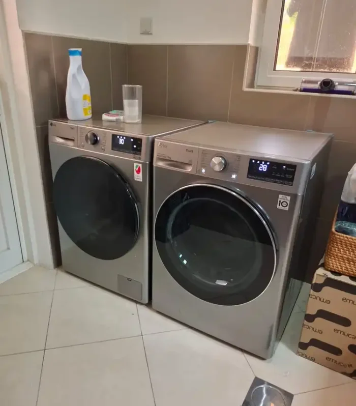 LG ThinQ 9kg Washer and Dryer set