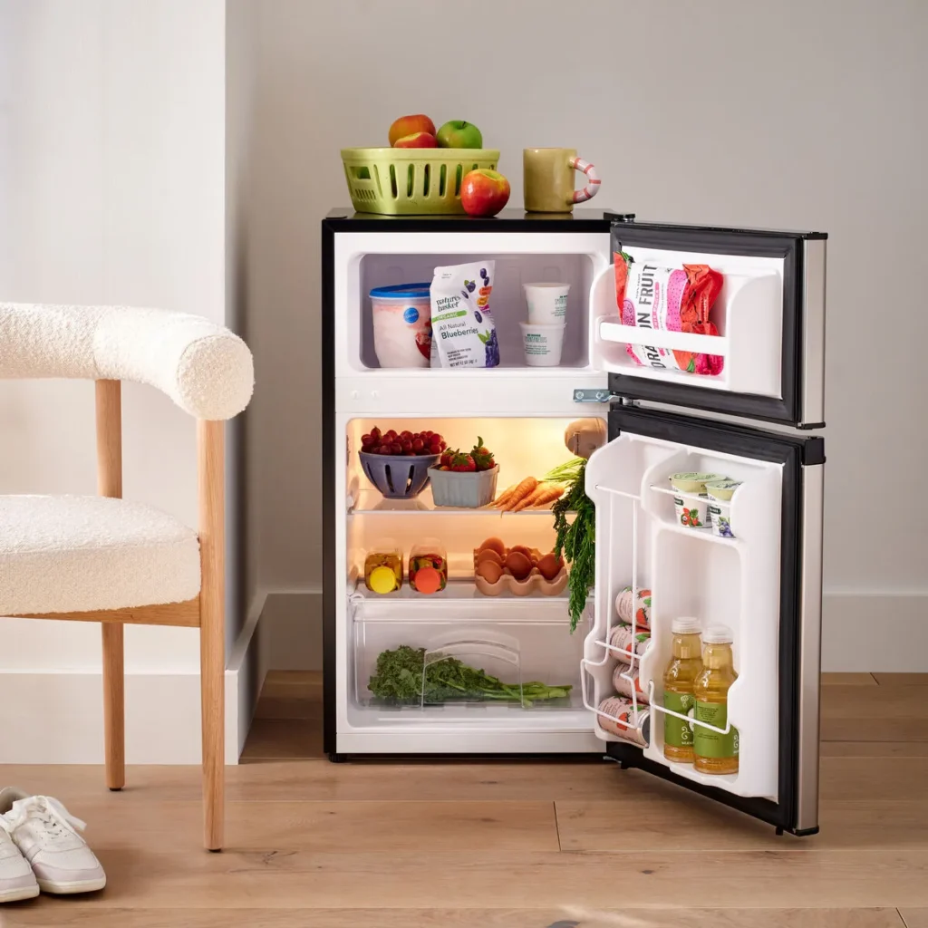 Compact / Mini Refrigerators