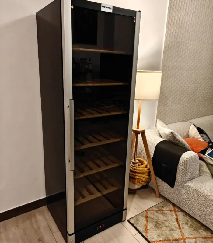 Vestfrost Beverage Cooler, 197 Bottles, W185BLACK