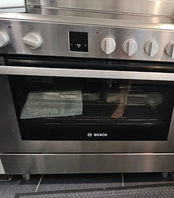 Bosch Series 8 Electric Ceramic Cooker